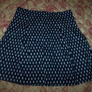 IVANKA TRUMP PLEATED SKIRT SIZE 10 NEW  WITH TAGS